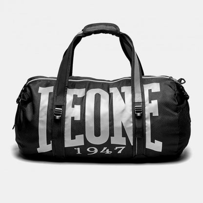 Leone AC 904 Duffel Bag, versatile gym bag, lightweight, practical, 30L capacity. Black