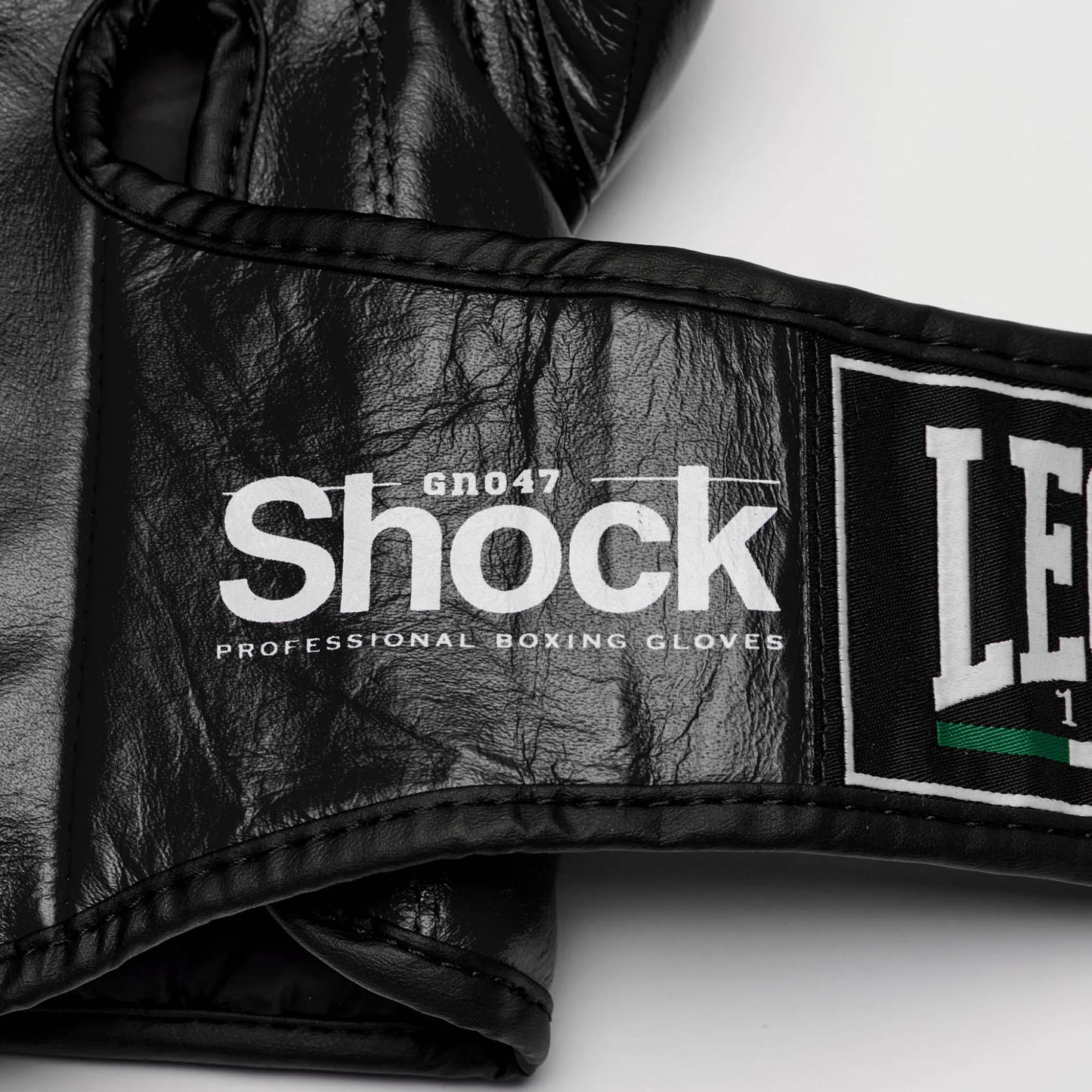 Leone Shock Boxing Glove - Kickboxing Muay Thai Velcro View