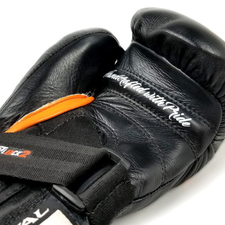 RFX Guerrero V Bag Gloves - Premium boxing gloves with secure V-Strap. Closeup View